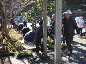 本川植樹祭・「木の香」にて_1116'2013