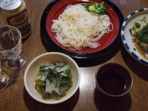 暑い夏の夕食は「ビ」と「麺」で．．