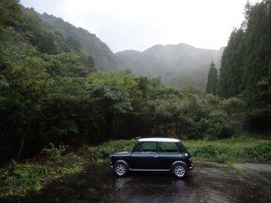 夕刻・・雨に煙る「ミニ」