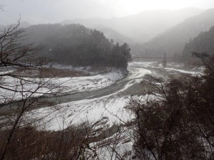 越裏門 (ｴﾘﾓﾝ)・吉野川