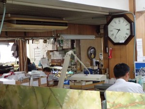 帰り掛け・我が家に伝わる「古～め」の自動巻き時計を修理に．．横浜市金沢区能見台の工房，対応がＧｏｏｄでした