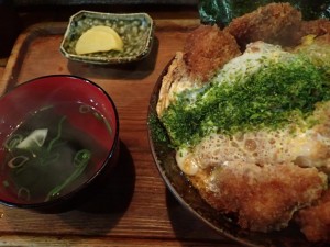 西条「かつ丼市場」の「ダブルとんかつ 800円」