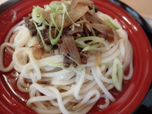 ぶっかけ風 讃岐うどん，トッピングは甘辛煮牛肉を