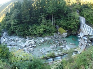 本日の二号(新)堰堤付近，水位も安定_0911