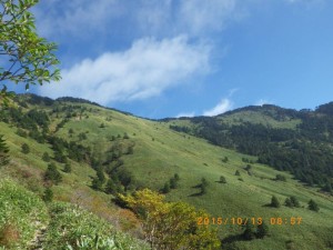 晴天続きで快適登山道 photo by 高知のＨさん