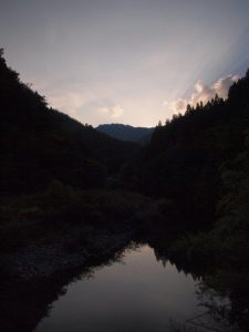 夕刻の一号(旧)堰堤上_0812