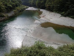 少々増水の出合橋合流点_0916